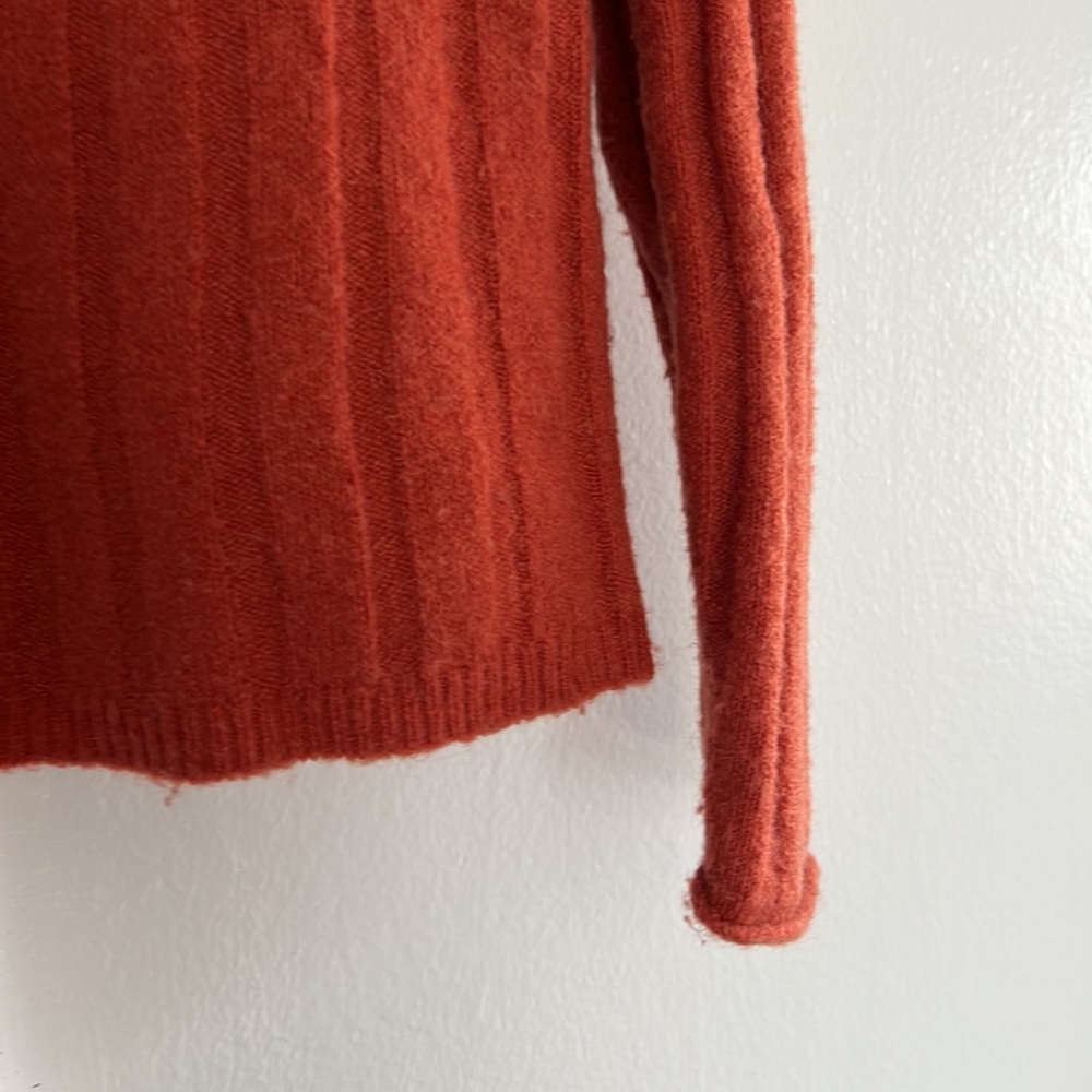 ♥️ Madewell Donegal Everest Mock Neck Wool Blend Rust Orange Sweater Size Medium - Picture 9 of 9